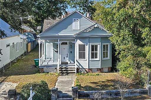 1st image of 1119 31st Ave