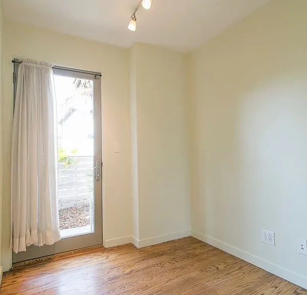 5921 Central Ave — Photo 2
