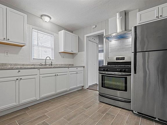 5th image of 1711 Barton Blvd