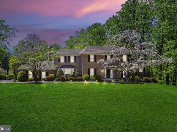 12317 Rivers Edge Dr, Potomac, MD 20854