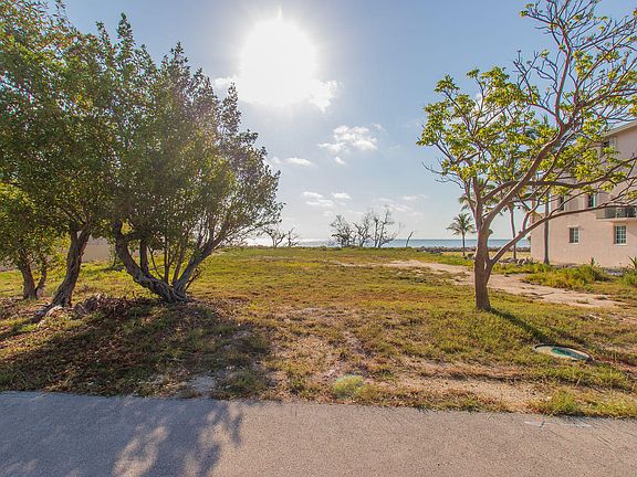 5th image of 114 Sunrise Dr
