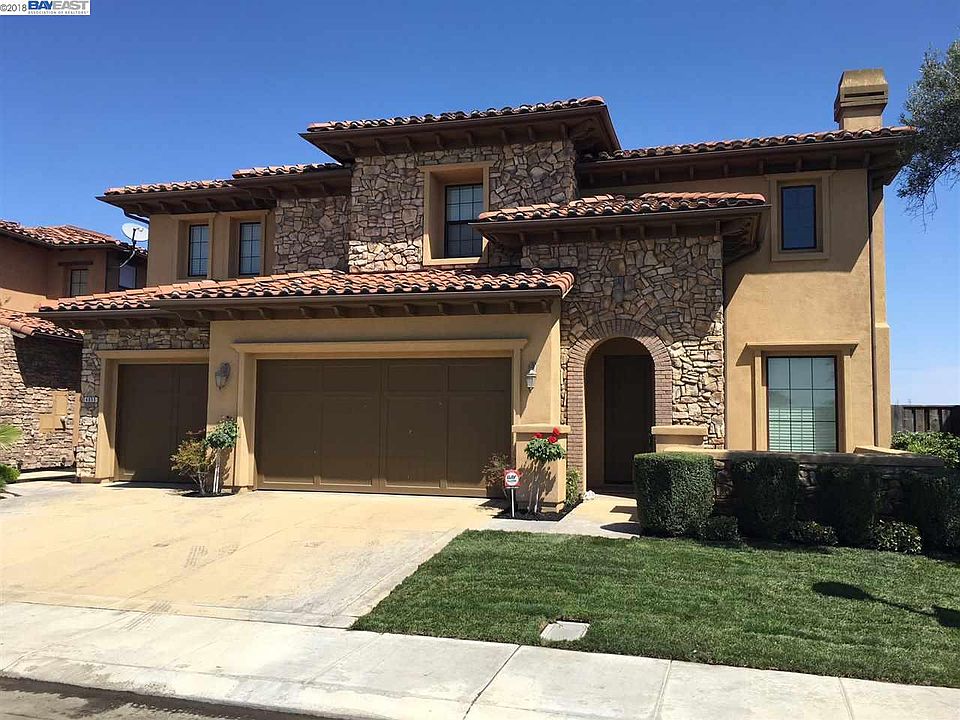 2nd image of 4055 Castellina Way