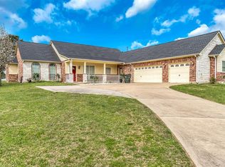 359 Pecan Grove Rd, Sealy, TX 77474