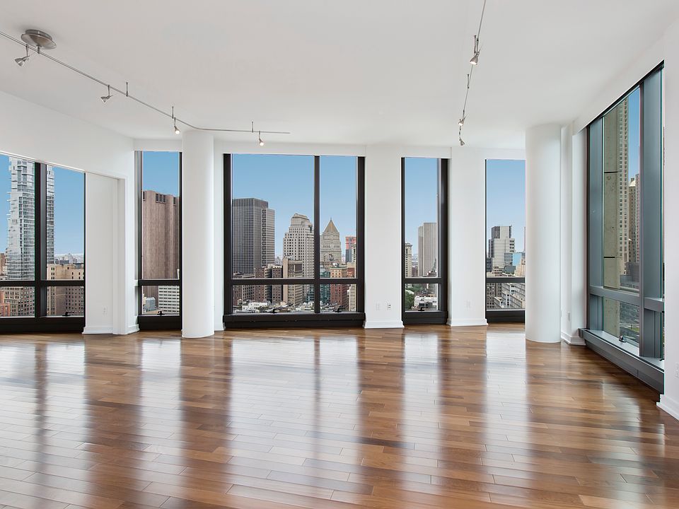 1st image of 101 Warren St APT 3060