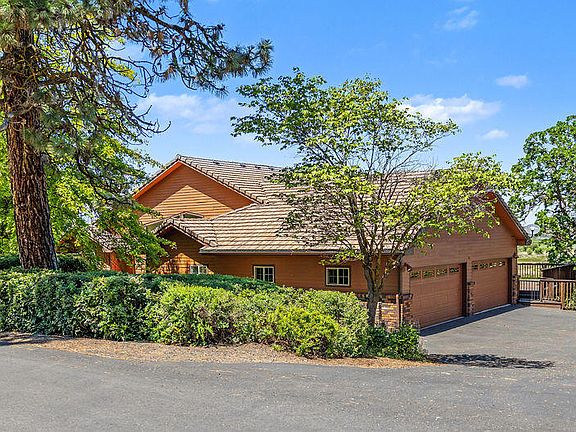 3rd image of 12065 Kestrel Rd