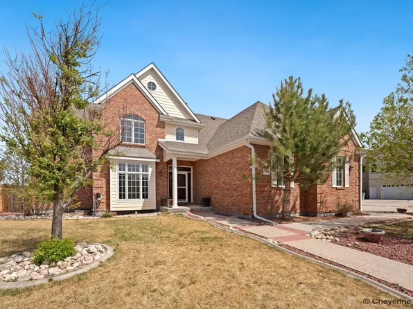 802 Sterling Dr, Cheyenne, WY 82009
