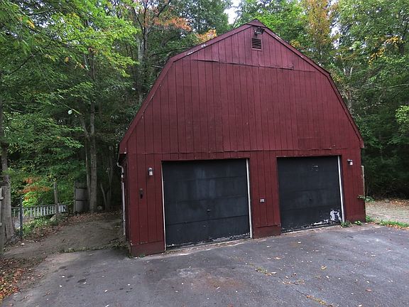 4th image of 56 Ekstrom Cir