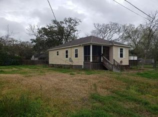 4703 Dakota St, Dickinson, TX 77539