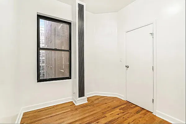 Rented by REAL New York | media 9