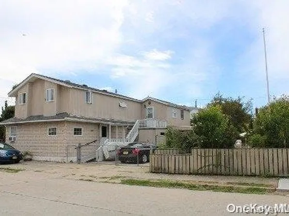 89 Hewlett Avenue, Point Lookout, NY 11569