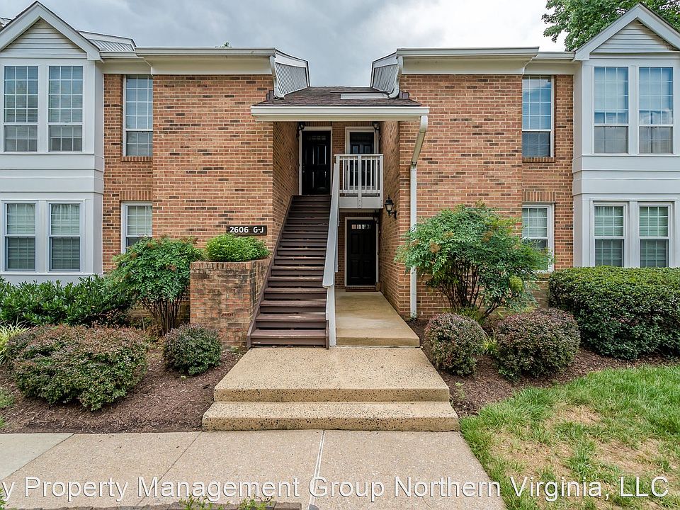 1st image of 2606 S Arlington Mill Dr #H