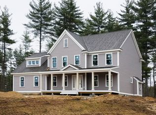 8 Horizon Dr, Litchfield, NH 03052