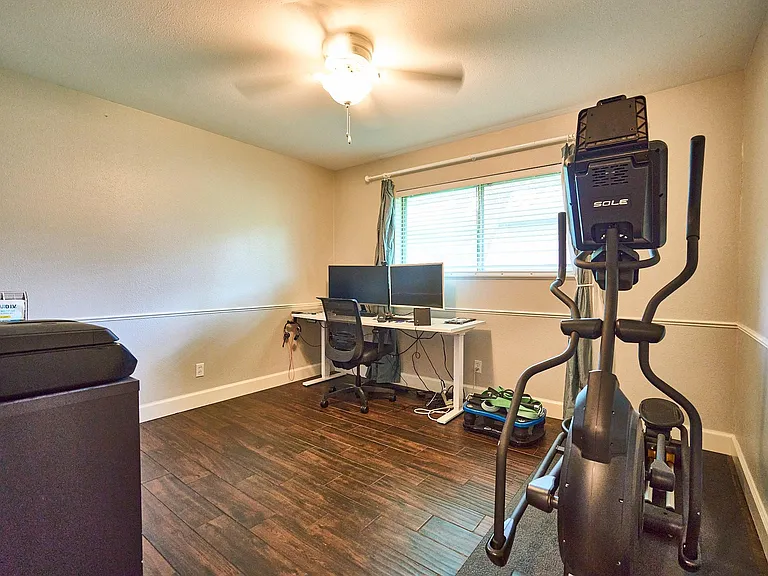 5506 Dumfries Dr — Photo 6