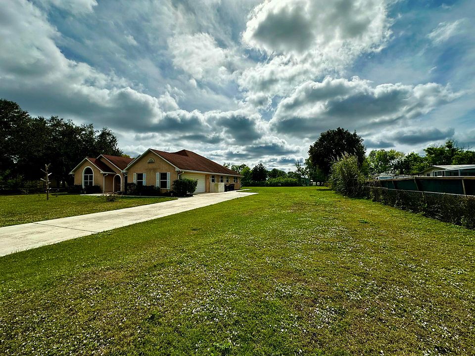 2nd image of 1502 SW 37th Court