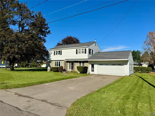 1081 Halstead Rd, Cortland, NY 13045