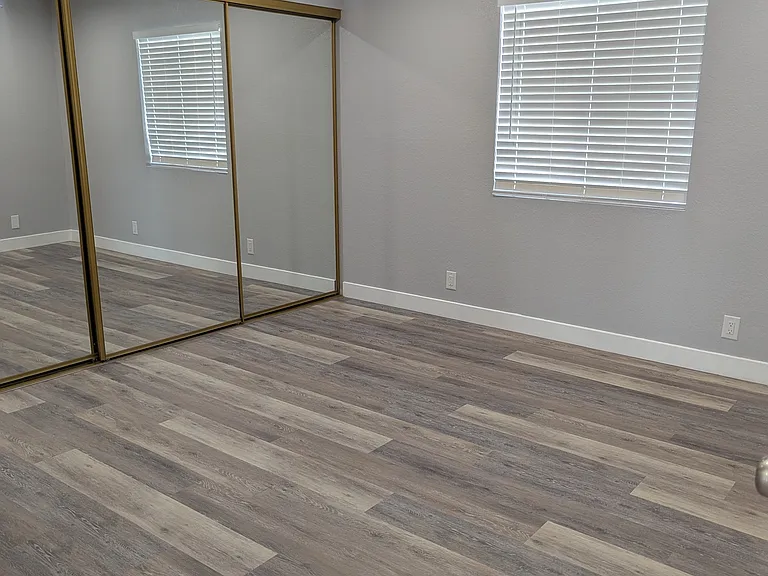 433 Mesa Blvd #201 — Photo 10
