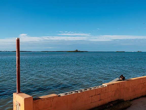 5th image of 1844 VENETIAN POINT DRIVE