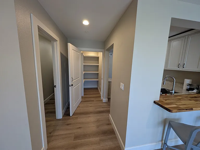 Gardenview Pl — Photo 5