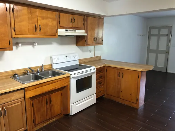 9 Woodland Hills Dr APT 3, Franklin, NC 28734
