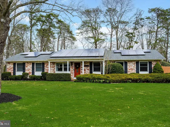 430 Penn Ave N, Forked River, NJ 08731