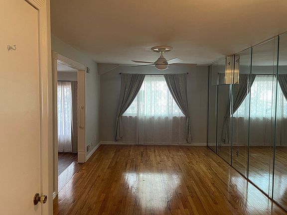 5th image of 500 Edgegrove Ave #B