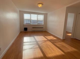 2517 W 3rd St #2, Brooklyn, NY 11223