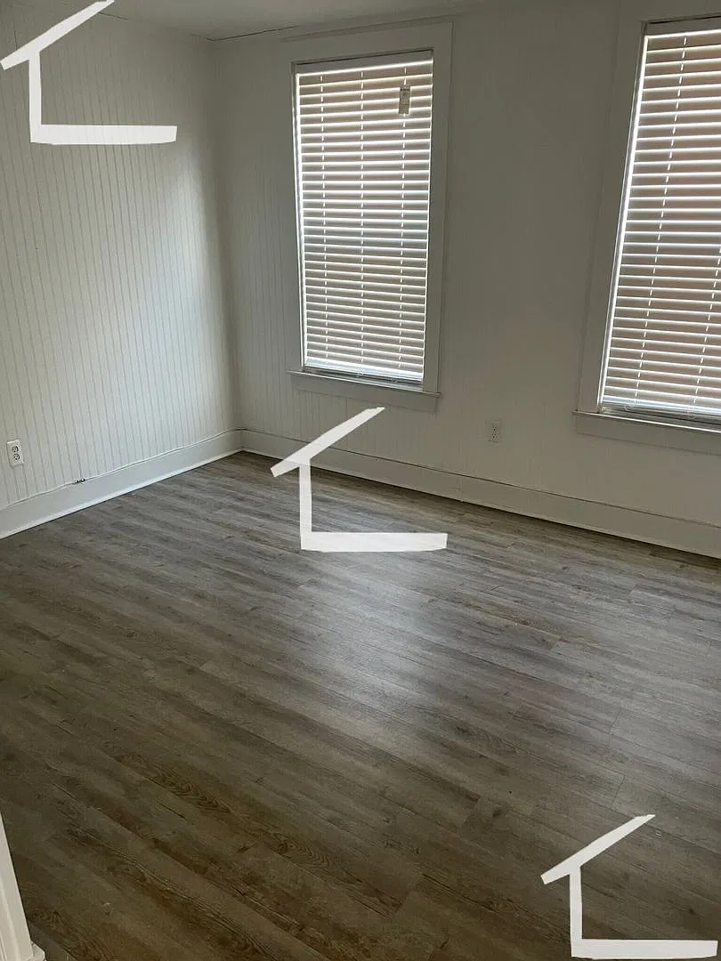 Huge 4 bed in Southie — Photo 4
