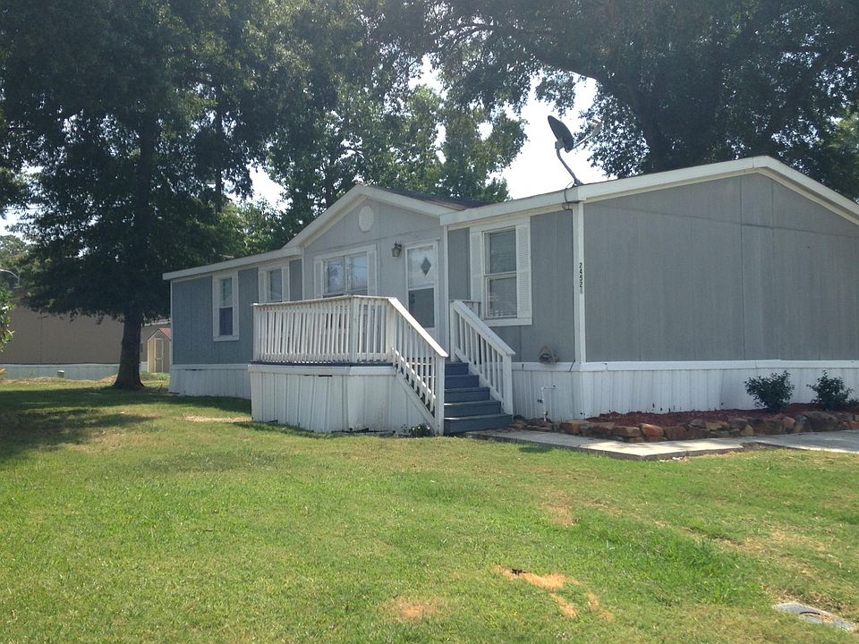 1st image of 24526 Strong Pine Dr
