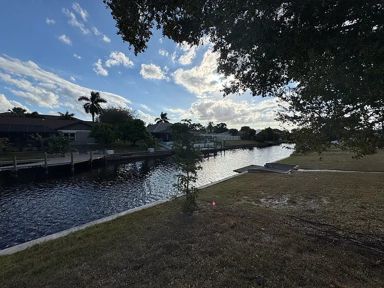 1882 Coral Point Dr — Photo 63