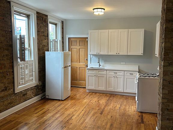 4th image of 1616 N Bosworth Ave APT 1F