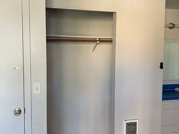 4th image of 474 E 14th Aly APT 1