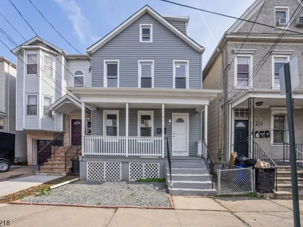 216 Delaware St, Elizabeth City, NJ 07206