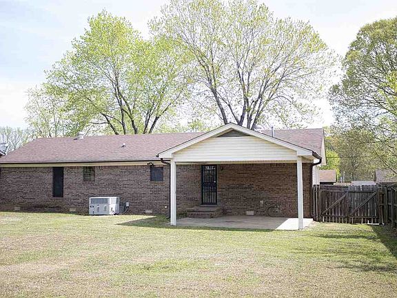 3rd image of 49 Norvel Dr