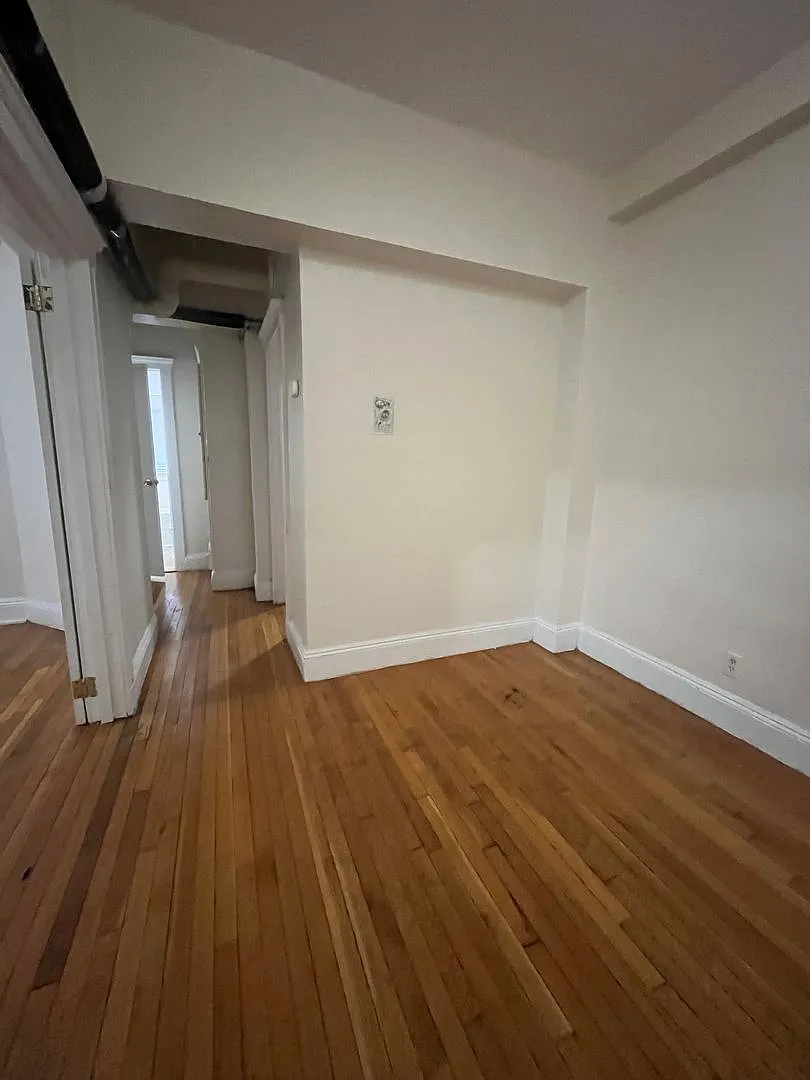 Huge 1 Bed (1.5 Bed) in Brighton — Photo 4