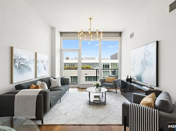 1200 Avenue At Port Imperial #Penthouse 702, Weehawken, NJ 07086