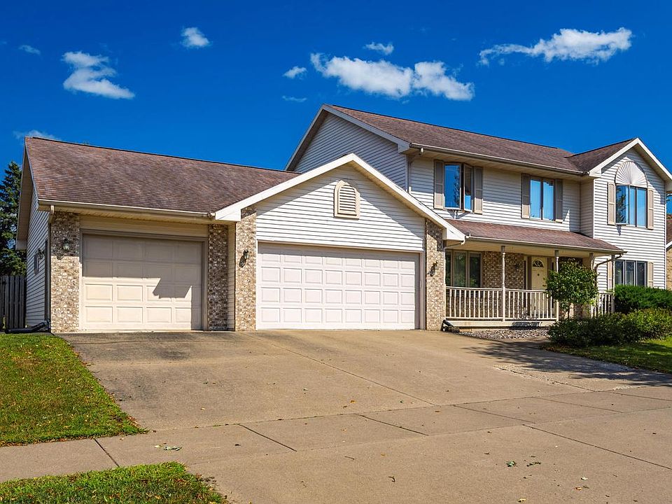 1st image of 524 10th AVENUE N N