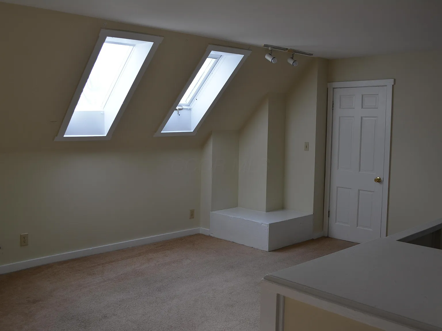 2 bed, 4041 sqft, $1,395 — Photo 4