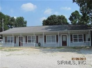 901 Spotsylvania St, New Athens, IL 62264