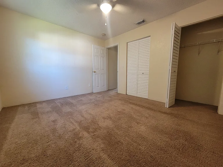 Marcell Garden Apartments — Photo 30