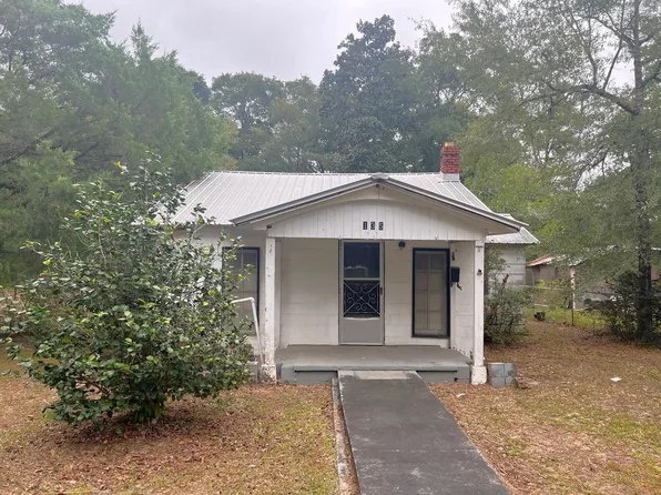 135 & 147 Florence St, Defuniak Springs, FL 32435