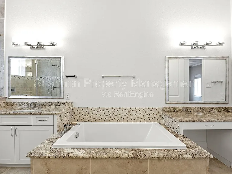 2119 Taft St — Photo 20