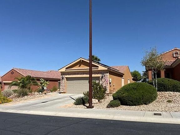 2nd image of 1074 Sundial Ln