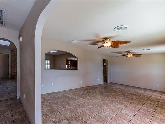 5th image of 3001 Sunrise Ave