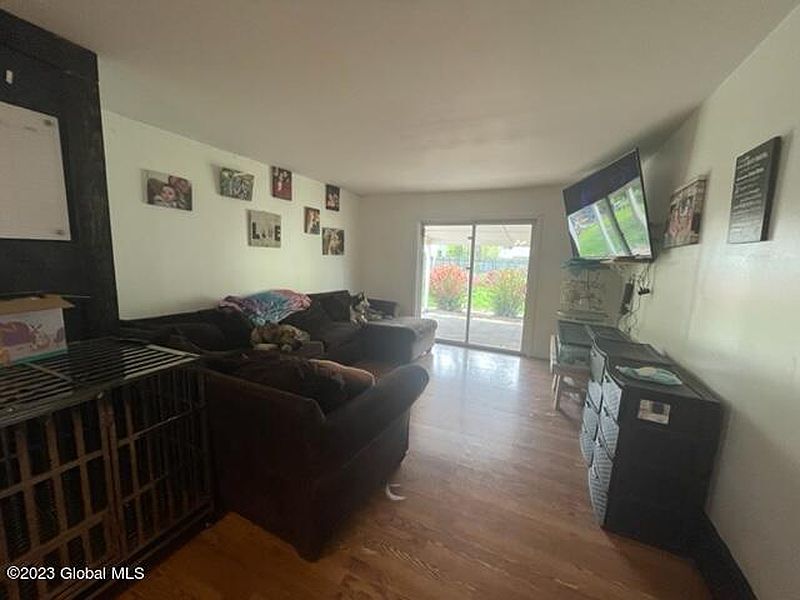 5th image of 1031 Alheim Drive