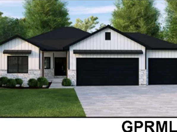 6307 S 208th Ave, Elkhorn, NE 68022