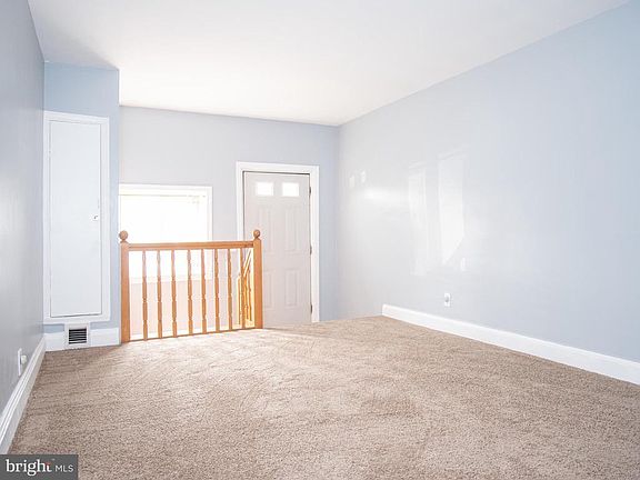 2nd image of 2106 Aliceanna St