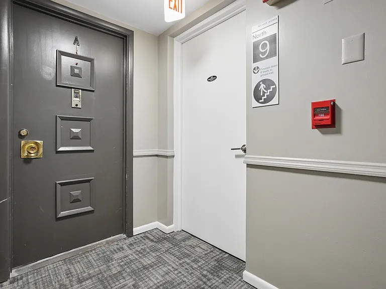 1620 E Broad St #906 — Photo 5