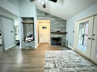 8918 Bissonnet St APT 402, Houston, TX 77074