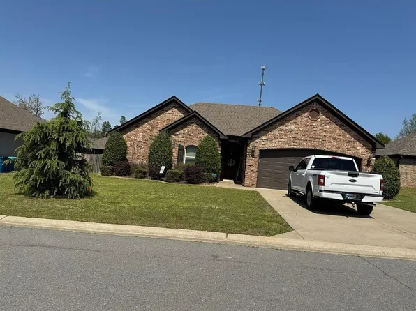3084 Troon Dr, Benton, AR 72015