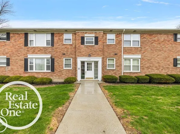 17560 Mack Ave APT 10, Grosse Pointe, MI 48230